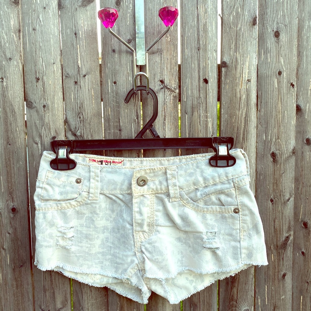 1st kiss animal print shorts size 0